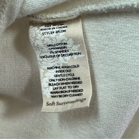 Soft Surroundings Embroidered Long Full Zip Soft White Jacket and Pockets Size L - Picture 13 of 14